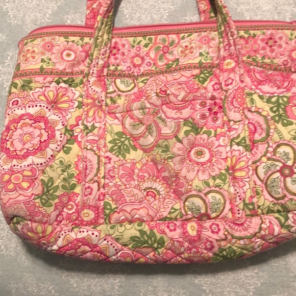Vera Bradley Handbags - Vera Bradley bag Vera Bradley Handbags - Vera Bradley bag